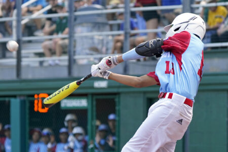 Gabriel de Gracia becomes first Panama player to hit grand slam in Little League World Series in win over Curaçao